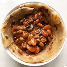 Kikomando  Regular (mix of chapati and beans)